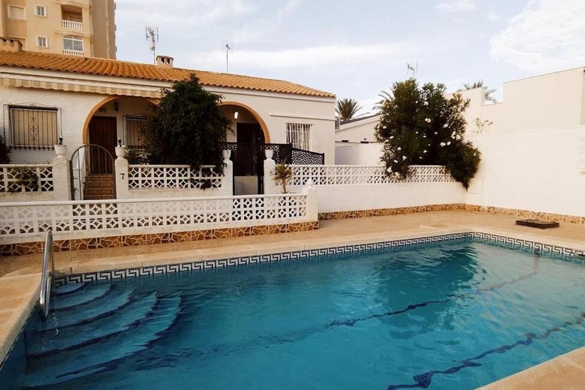 Wiederverkauf - Bungalow - Torrevieja - Nueva Torrevieja