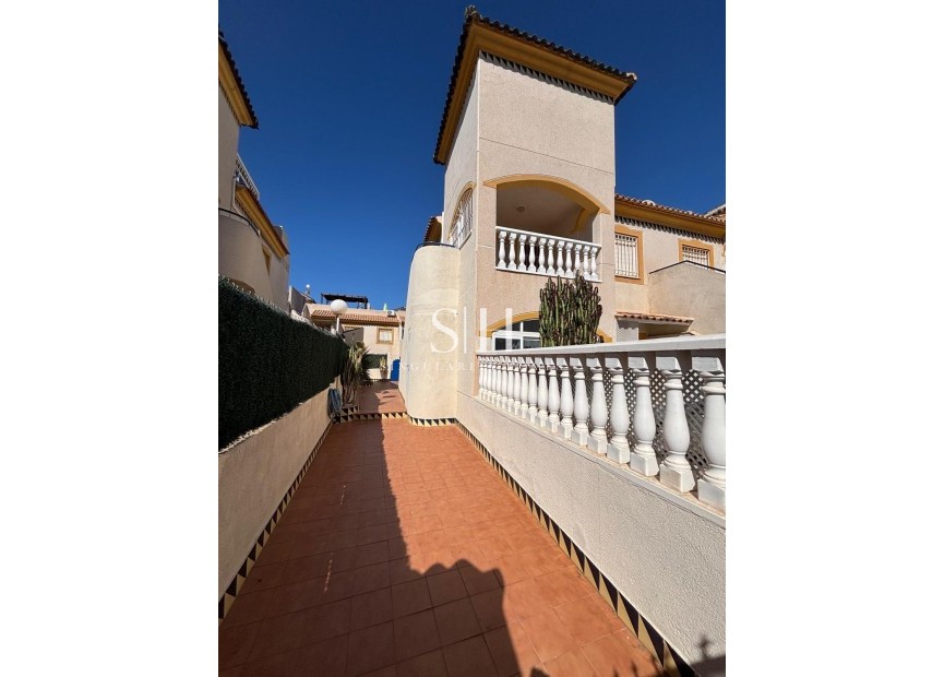 Wiederverkauf - Bungalow - Torrevieja - Torrevieja*