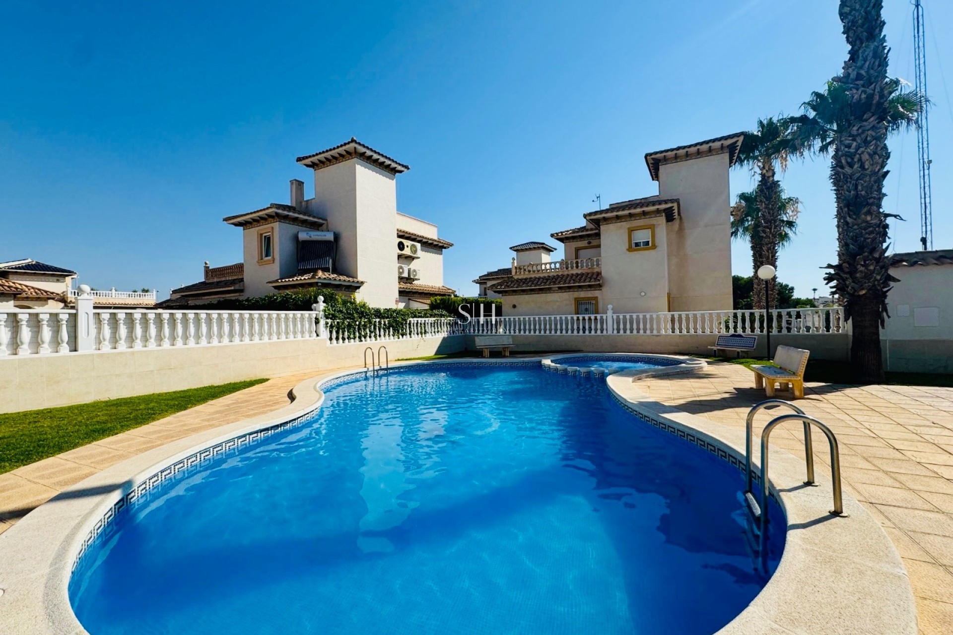 Wiederverkauf - Haus - Orihuela Costa - La Regia