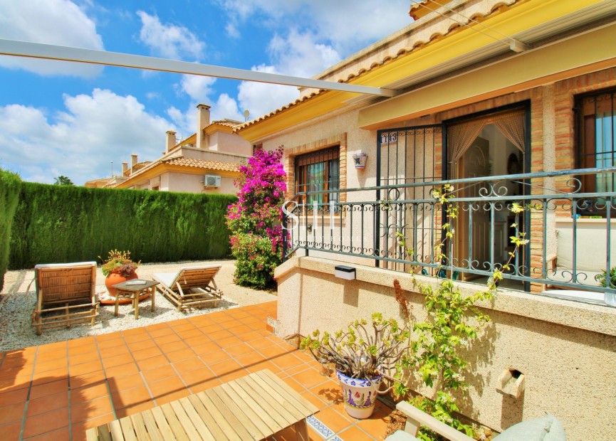 Wiederverkauf - Haus - Orihuela Costa - PAU 8