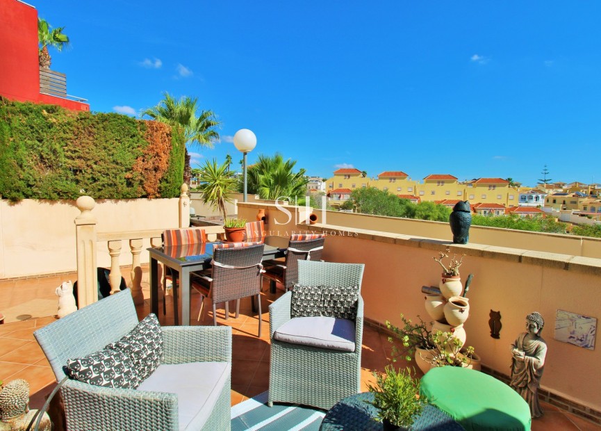 Wiederverkauf - Haus - Orihuela Costa - Villamartin