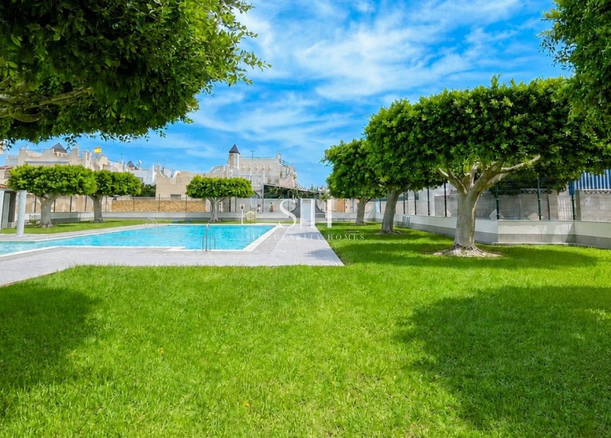Wiederverkauf - Haus - Torrevieja - La Siesta - El Salado -  Torreta