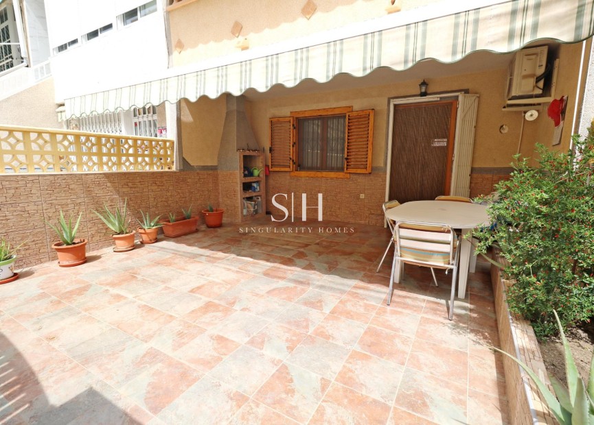Wiederverkauf - Haus - Torrevieja - Playa De Los Naufragos