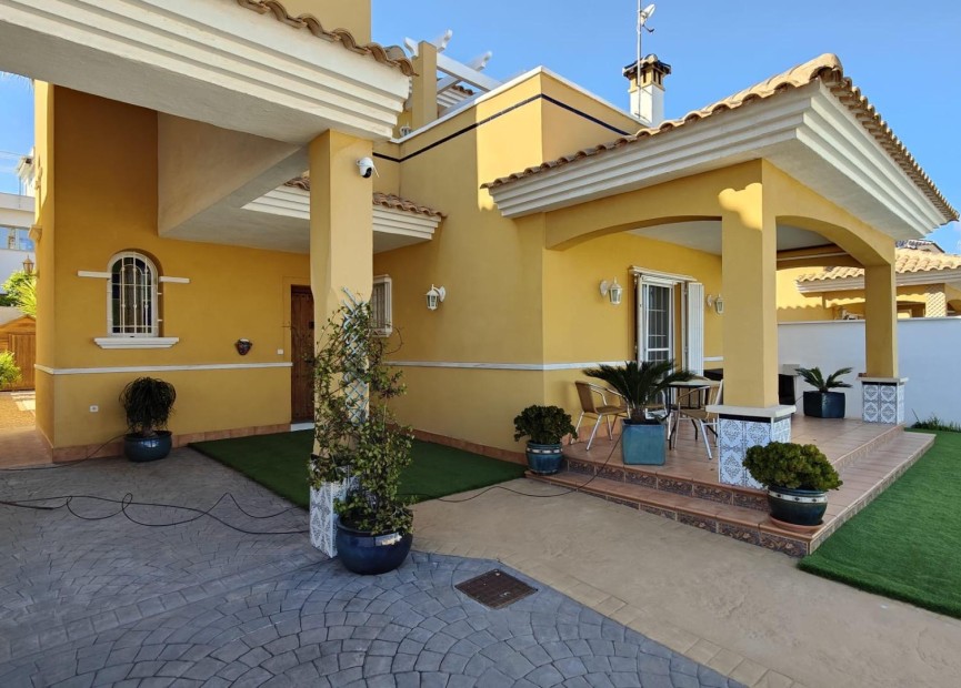 Wiederverkauf - Villa - Orihuela Costa - Cabo Roig