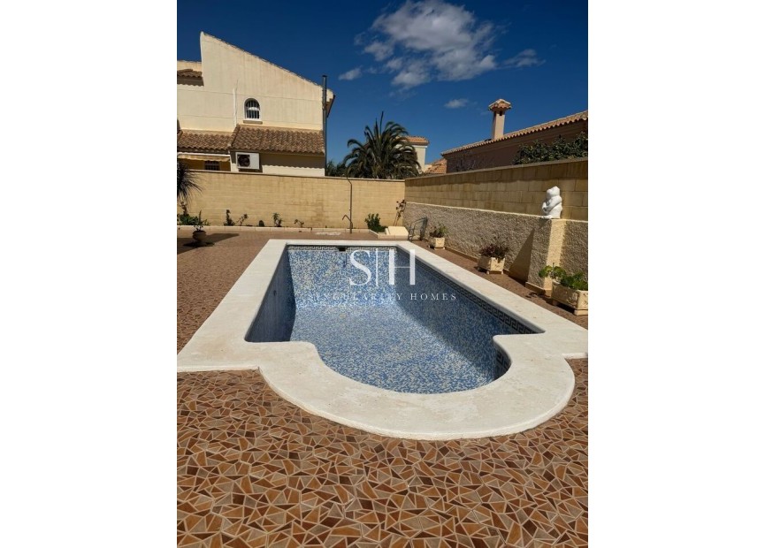 Wiederverkauf - Villa - Orihuela Costa - Costa Blanca