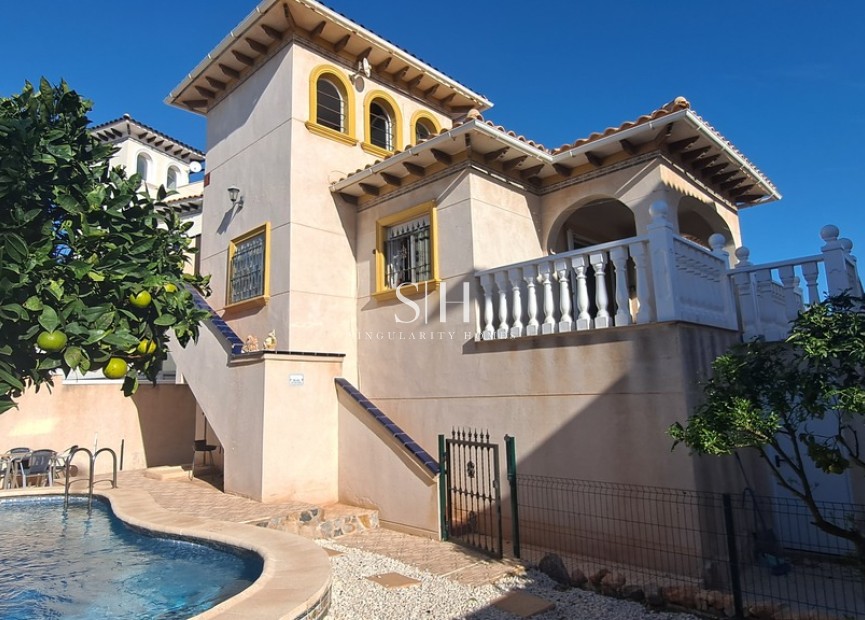 Wiederverkauf - Villa - Orihuela Costa - Costa Blanca
