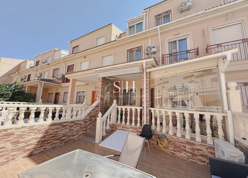 Wiederverkauf - Villa - Orihuela Costa - La Zenia