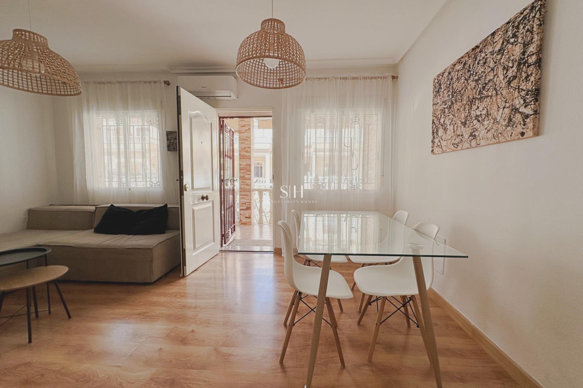 Wiederverkauf - Villa - Orihuela Costa - La Zenia