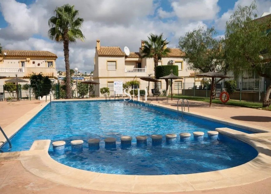 Wiederverkauf - Villa - Orihuela Costa - Las Filipinas