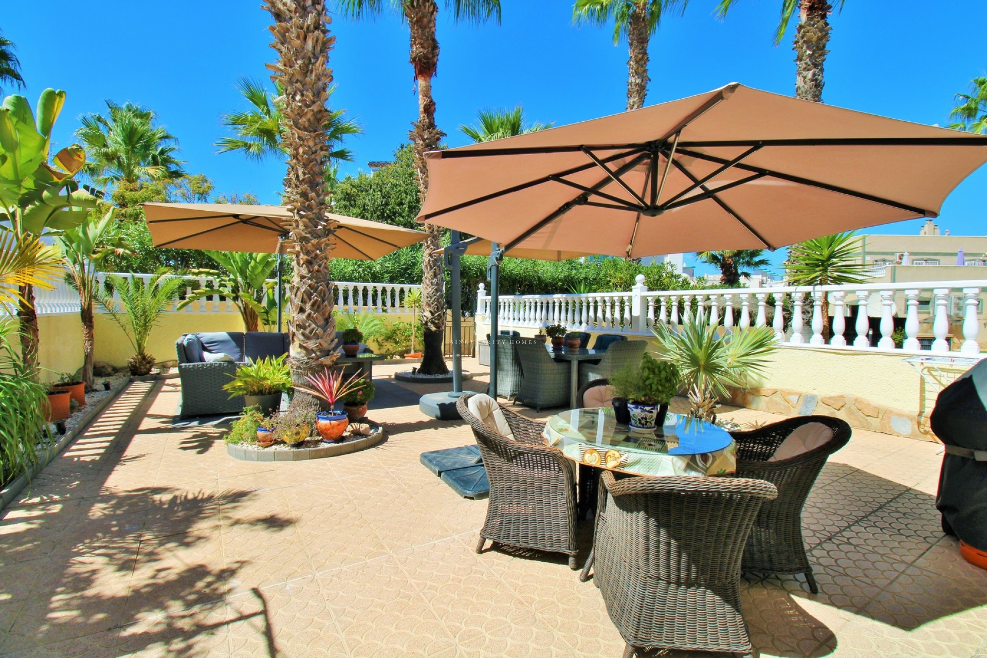 Wiederverkauf - Villa - Orihuela Costa - Las Violetas