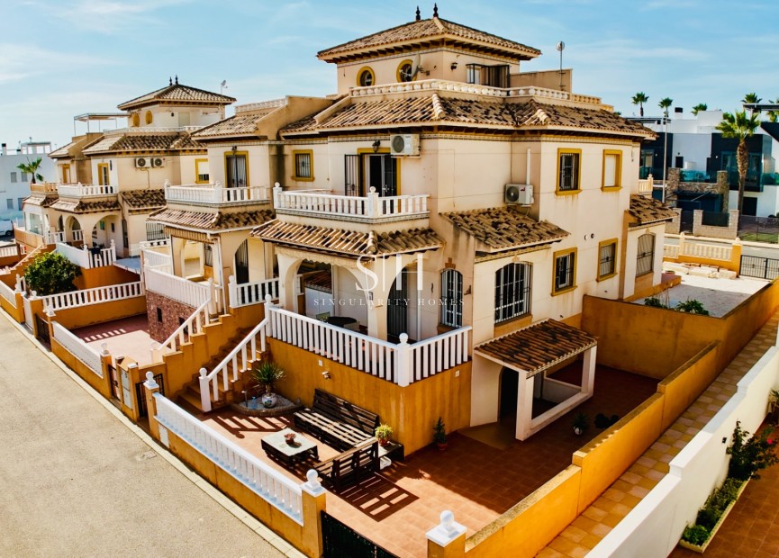 Wiederverkauf - Villa - Orihuela Costa - Lomas de Cabo Roig