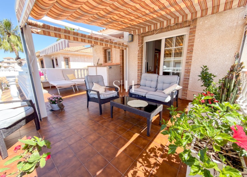 Wiederverkauf - Villa - Orihuela Costa - Los Dolses