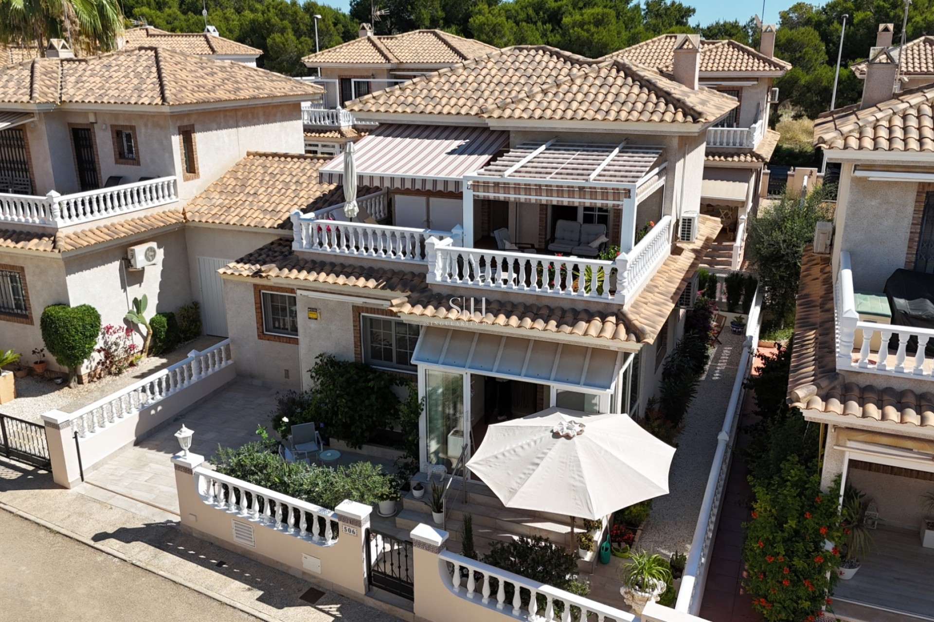 Wiederverkauf - Villa - Orihuela Costa - Los Dolses