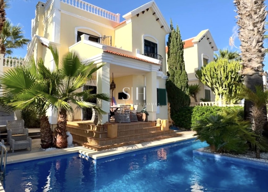 Wiederverkauf - Villa - Orihuela Costa - Los Doses