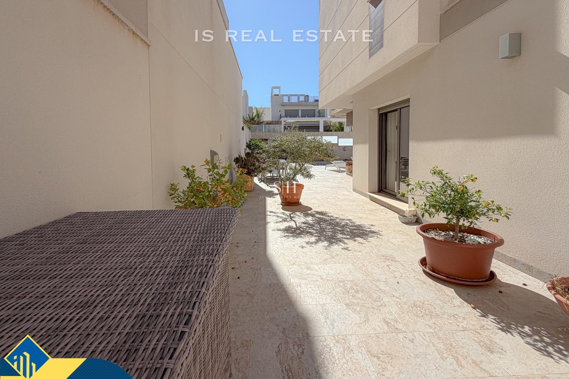 Wiederverkauf - Villa - Orihuela Costa - PAU 26