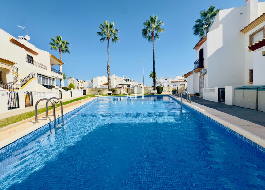 Wiederverkauf - Villa - Orihuela Costa - Playa Flamenca