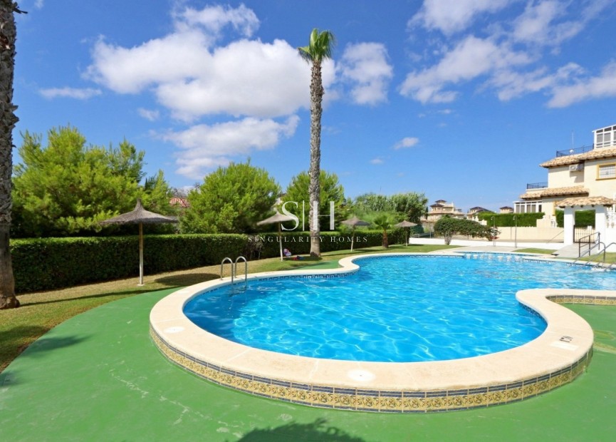 Wiederverkauf - Villa - Orihuela Costa - Playa Flamenca