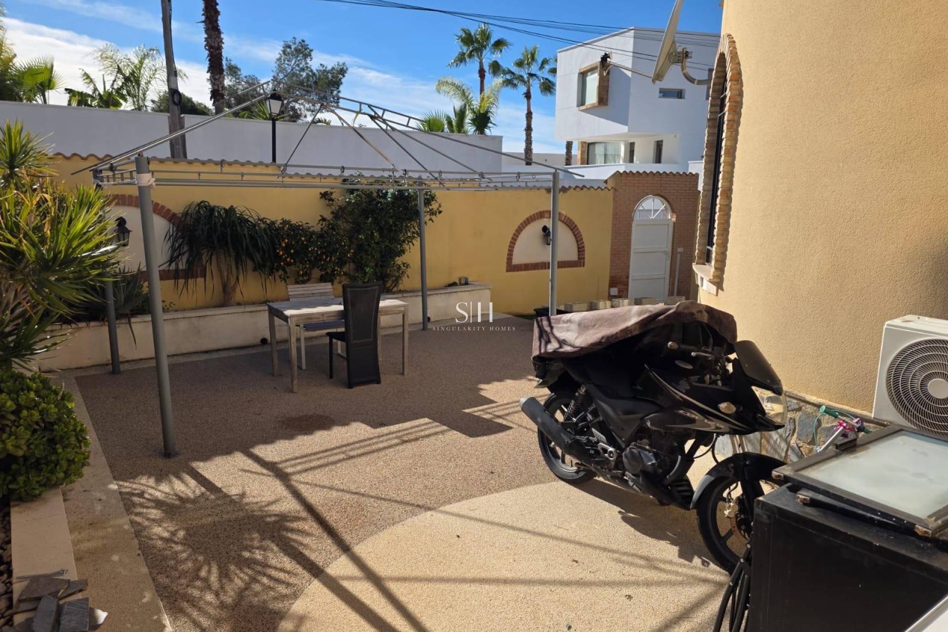 Wiederverkauf - Villa - Orihuela Costa - Villamartín-las Filipinas