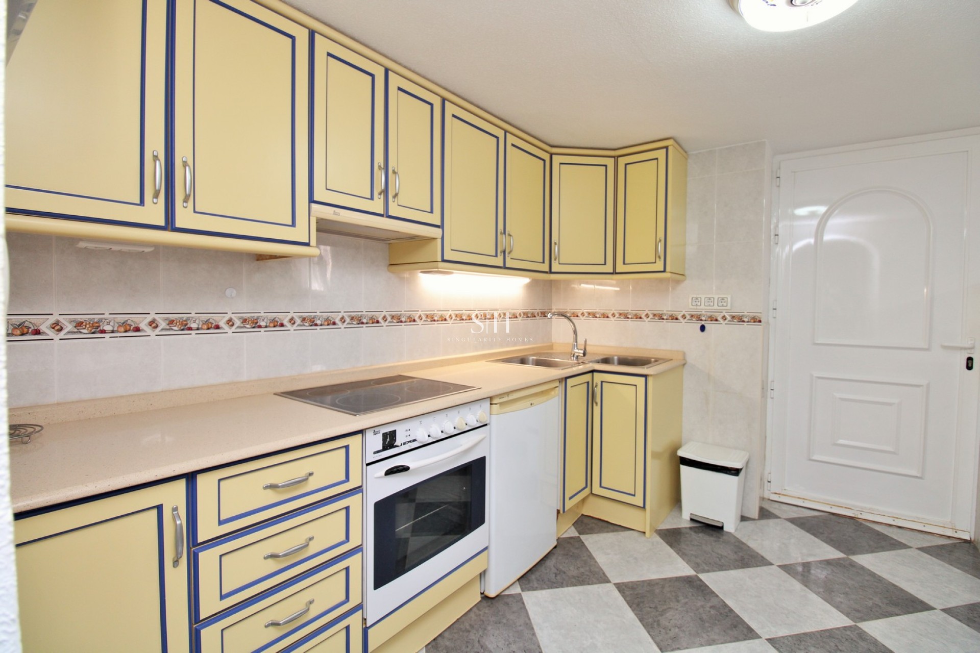 Wiederverkauf - Villa - Orihuela Costa - Villamartin