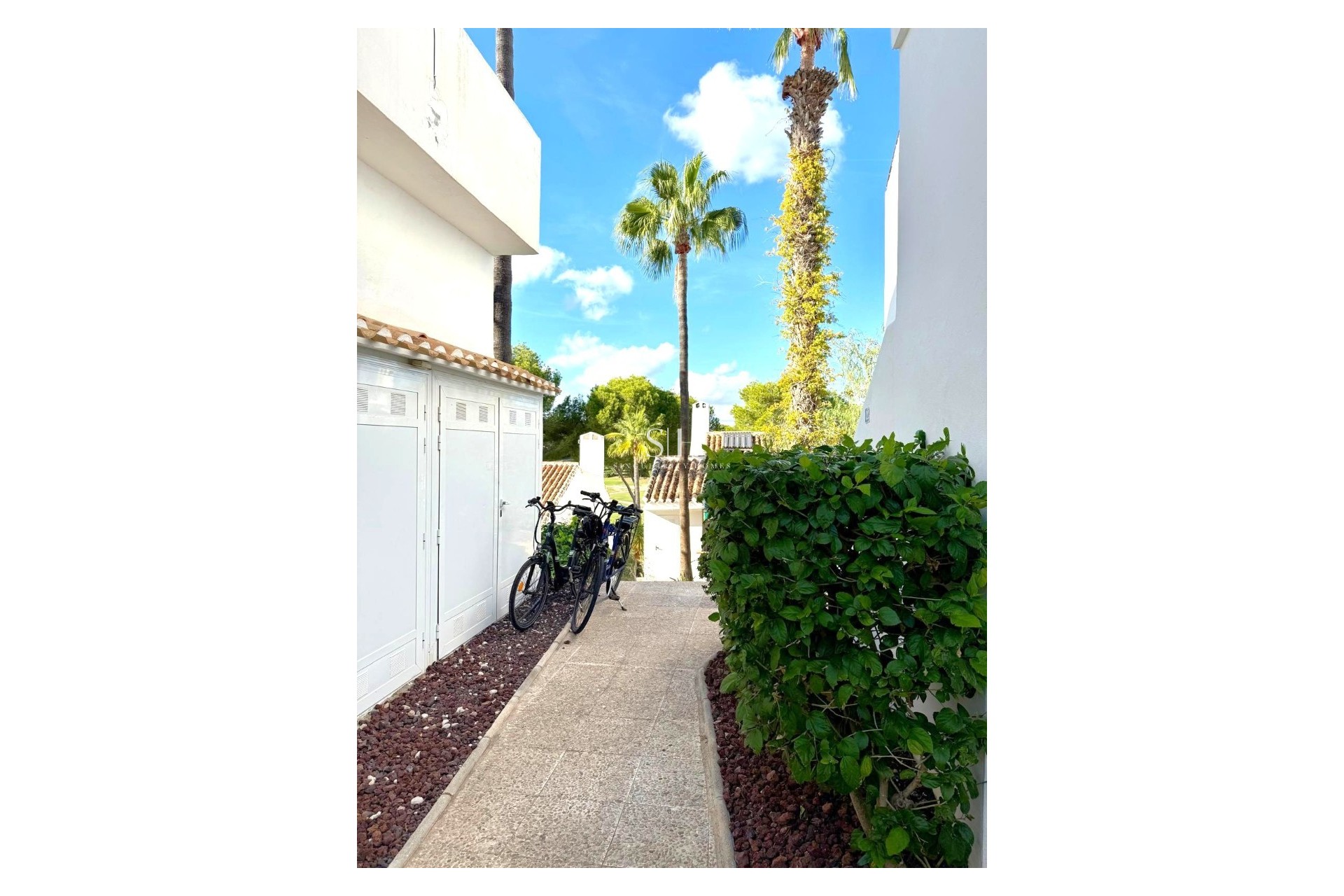 Wiederverkauf - Villa - Orihuela Costa - Villamartin