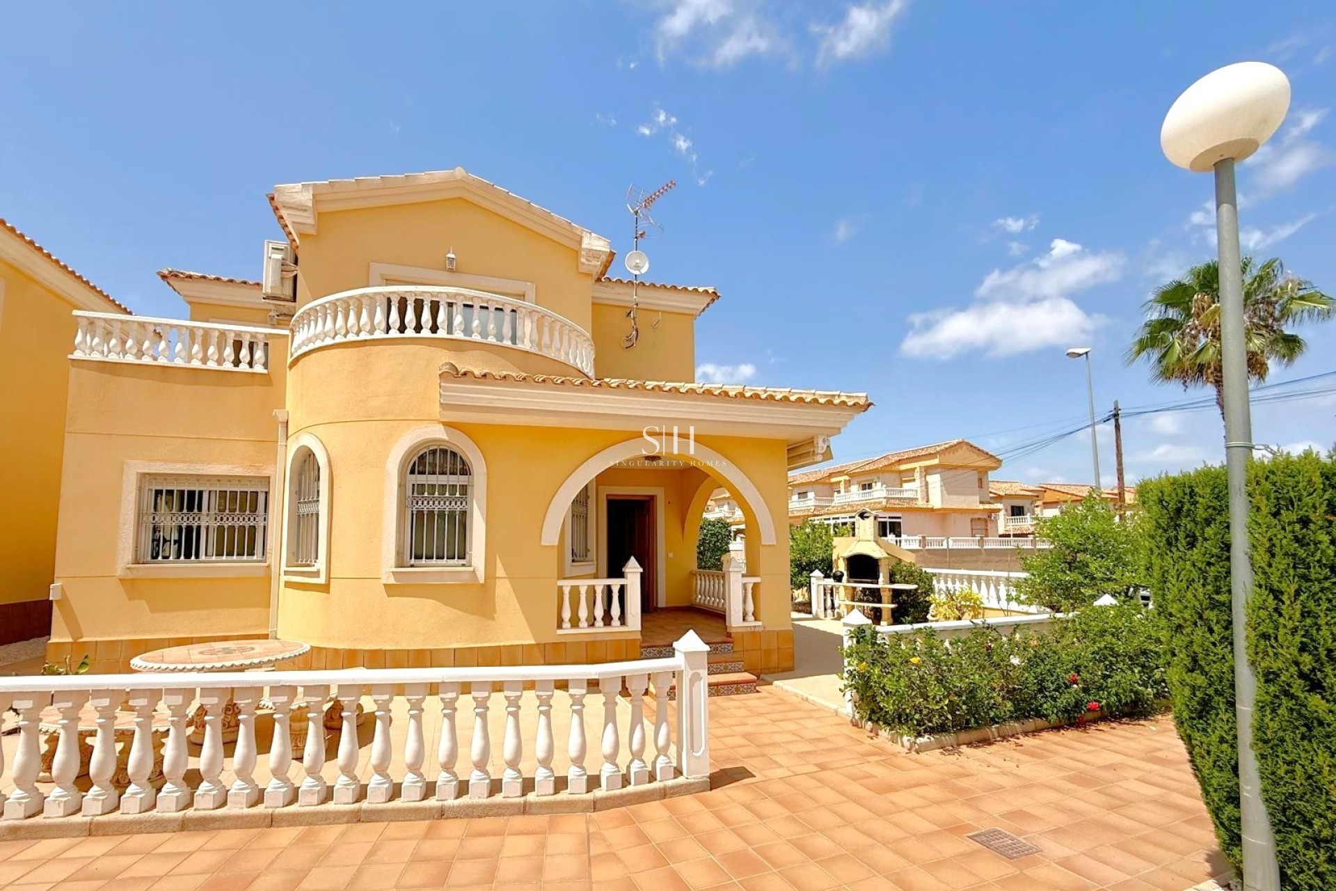 Wiederverkauf - Villa - Orihuela Costa - Villamartín