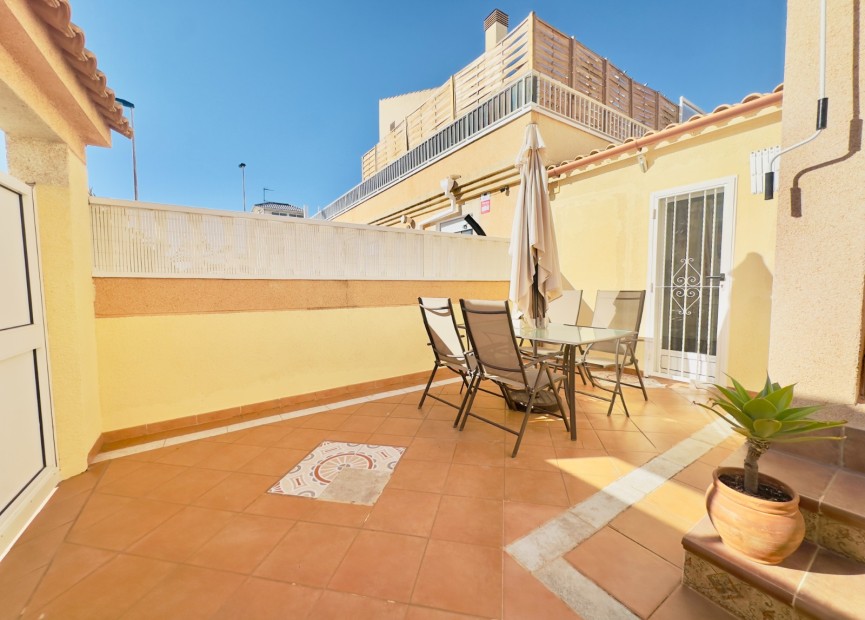 Wiederverkauf - Villa - Torrevieja - Aguas Nueva