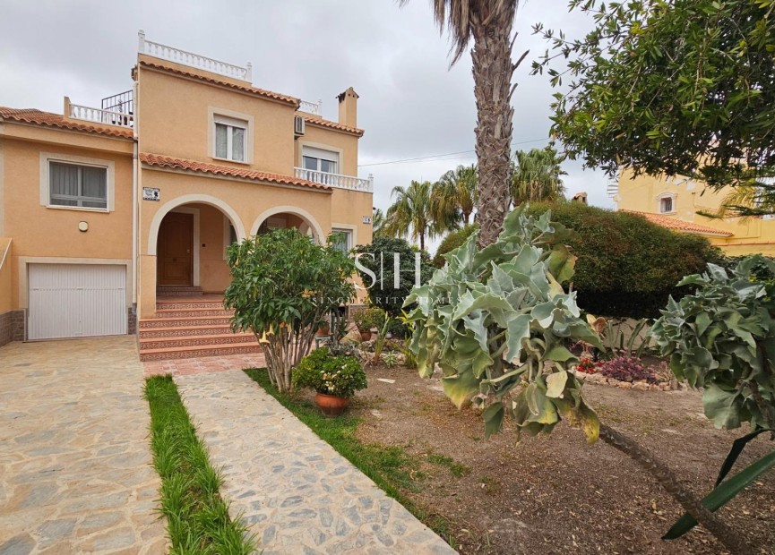 Wiederverkauf - Villa - Torrevieja - El Chaparral