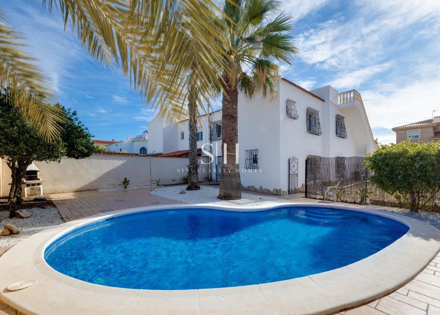 Wiederverkauf - Villa - Torrevieja - La Siesta - El Salado - Torreta