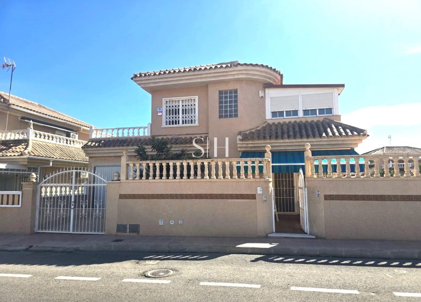 Wiederverkauf - Villa - Torrevieja - Los Balcones - Los Altos del Edén