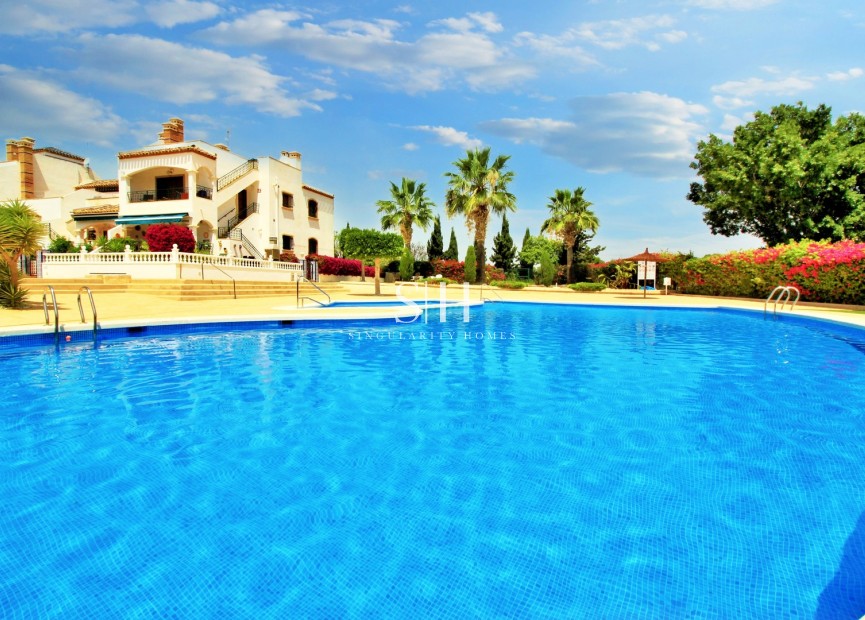 Wiederverkauf - Wohnung - Orihuela Costa - PAU 8