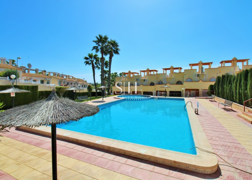 Wiederverkauf - Wohnung - Orihuela Costa - Villamartin