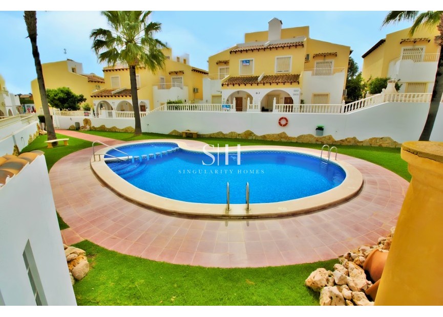 Wiederverkauf - Wohnung - Orihuela Costa - Villamartin