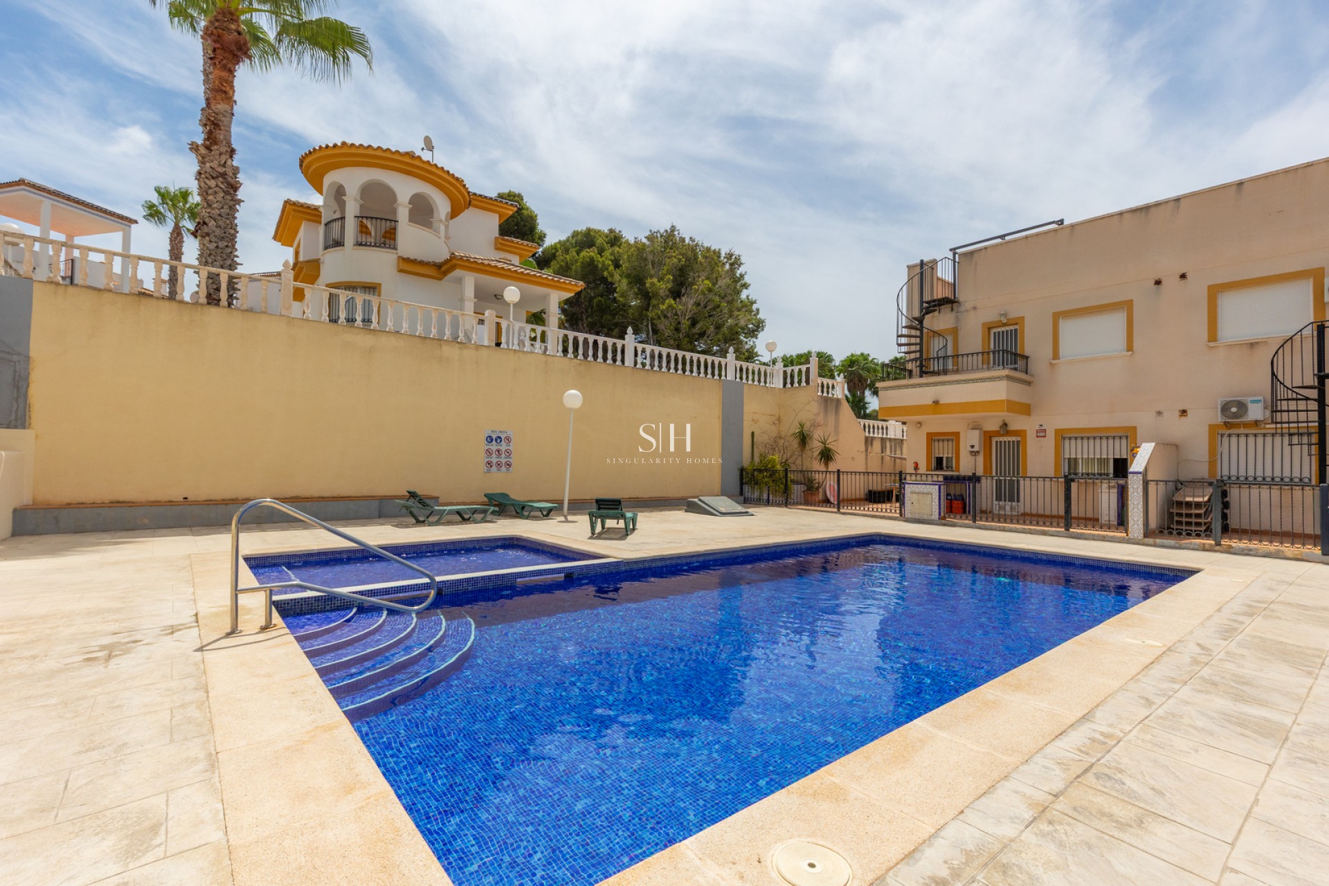 Wiederverkauf - Wohnung - Orihuela Costa - Villamartin