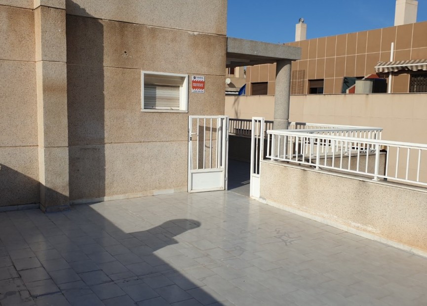 Wiederverkauf - Wohnung - Torrevieja - Centro