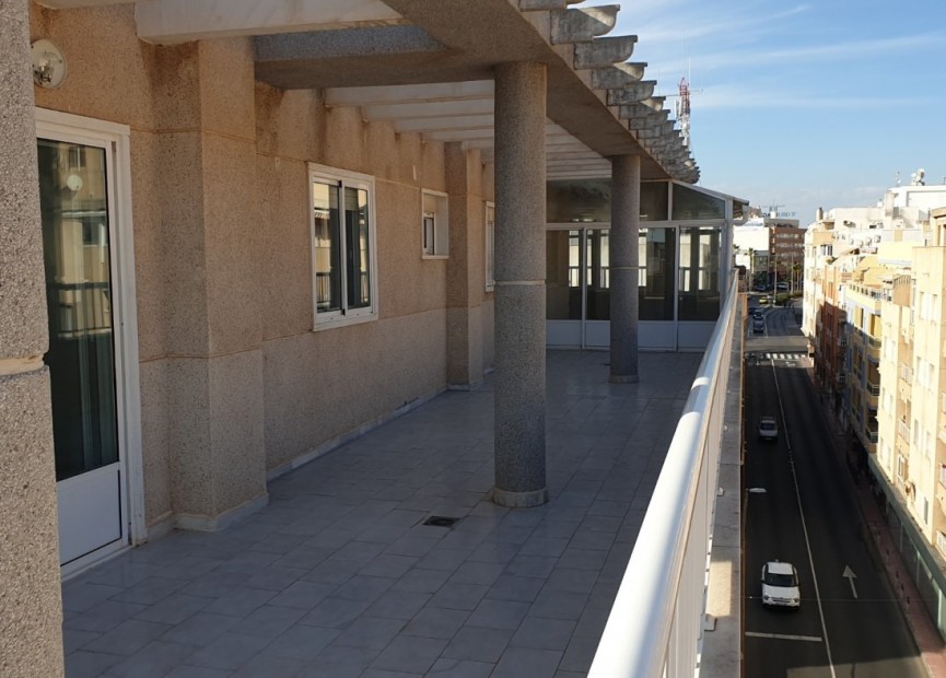 Wiederverkauf - Wohnung - Torrevieja - Centro