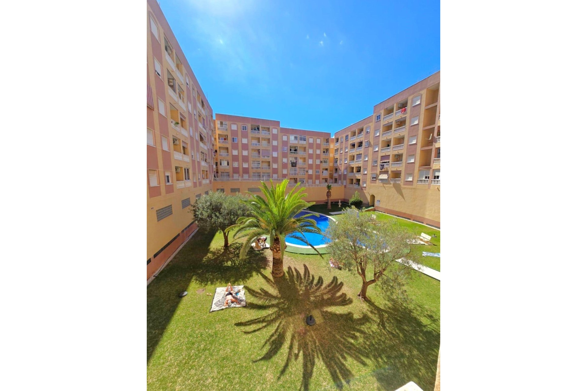 Wiederverkauf - Wohnung - Torrevieja - Centro