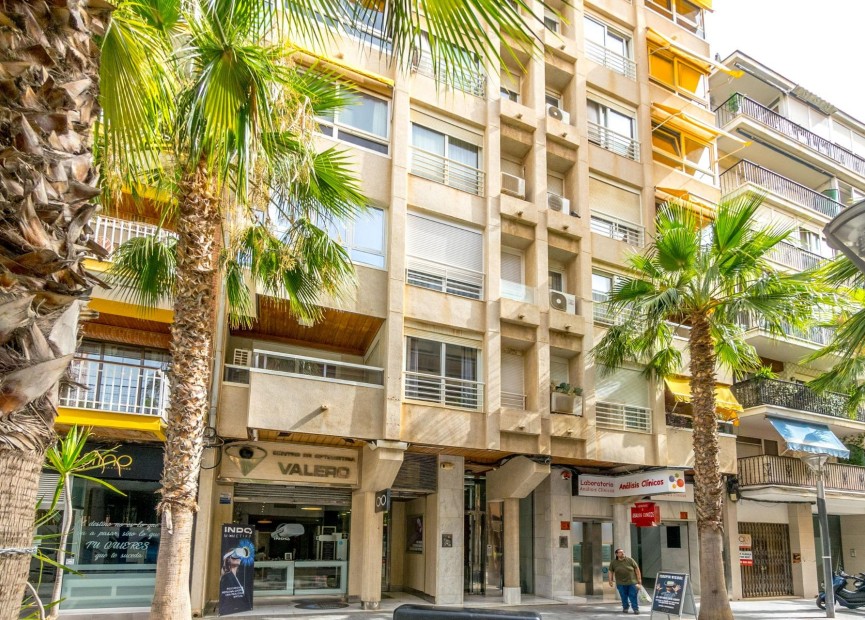 Wiederverkauf - Wohnung - Torrevieja - Centro