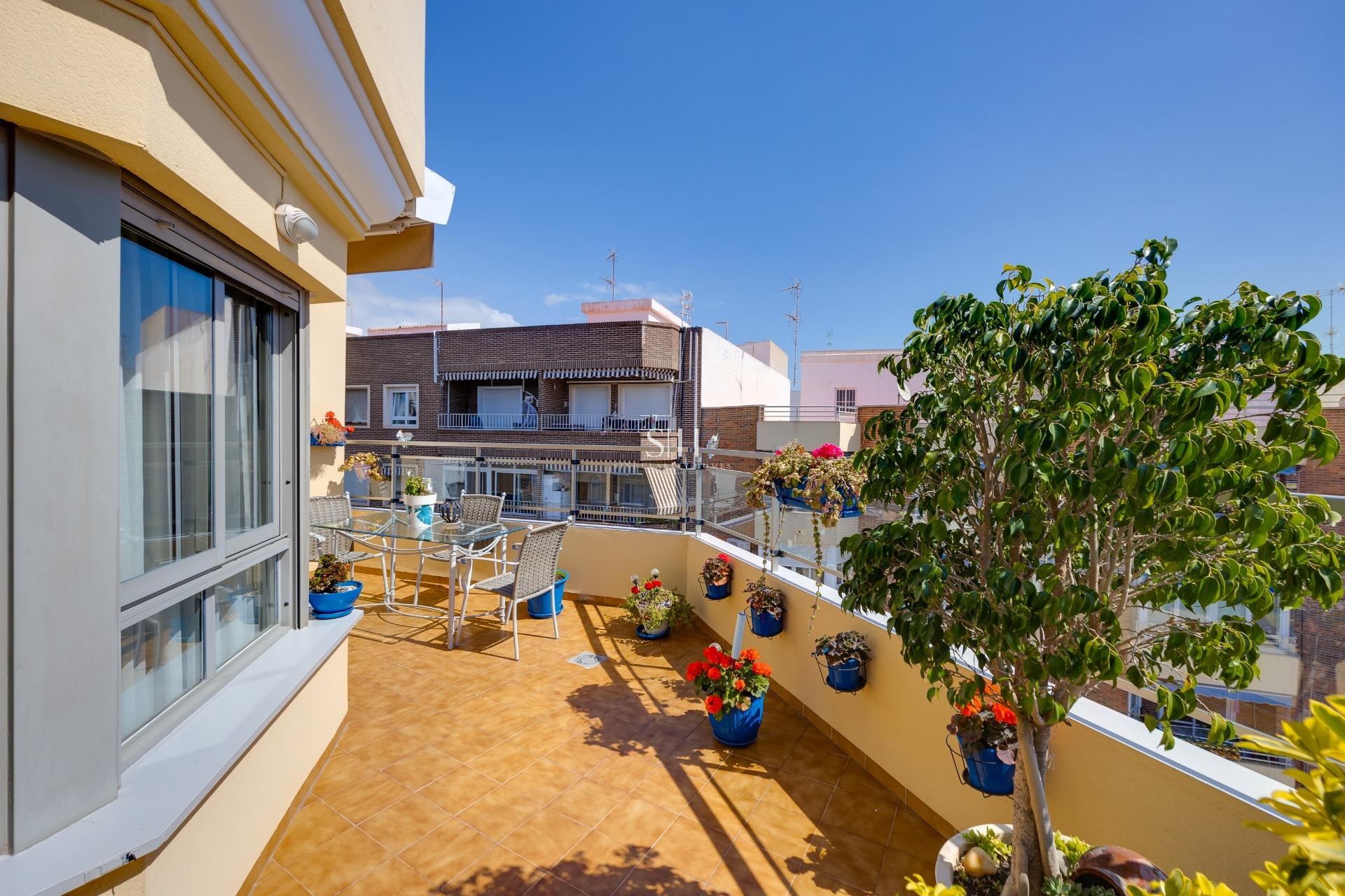 Wiederverkauf - Wohnung - Torrevieja - Centro