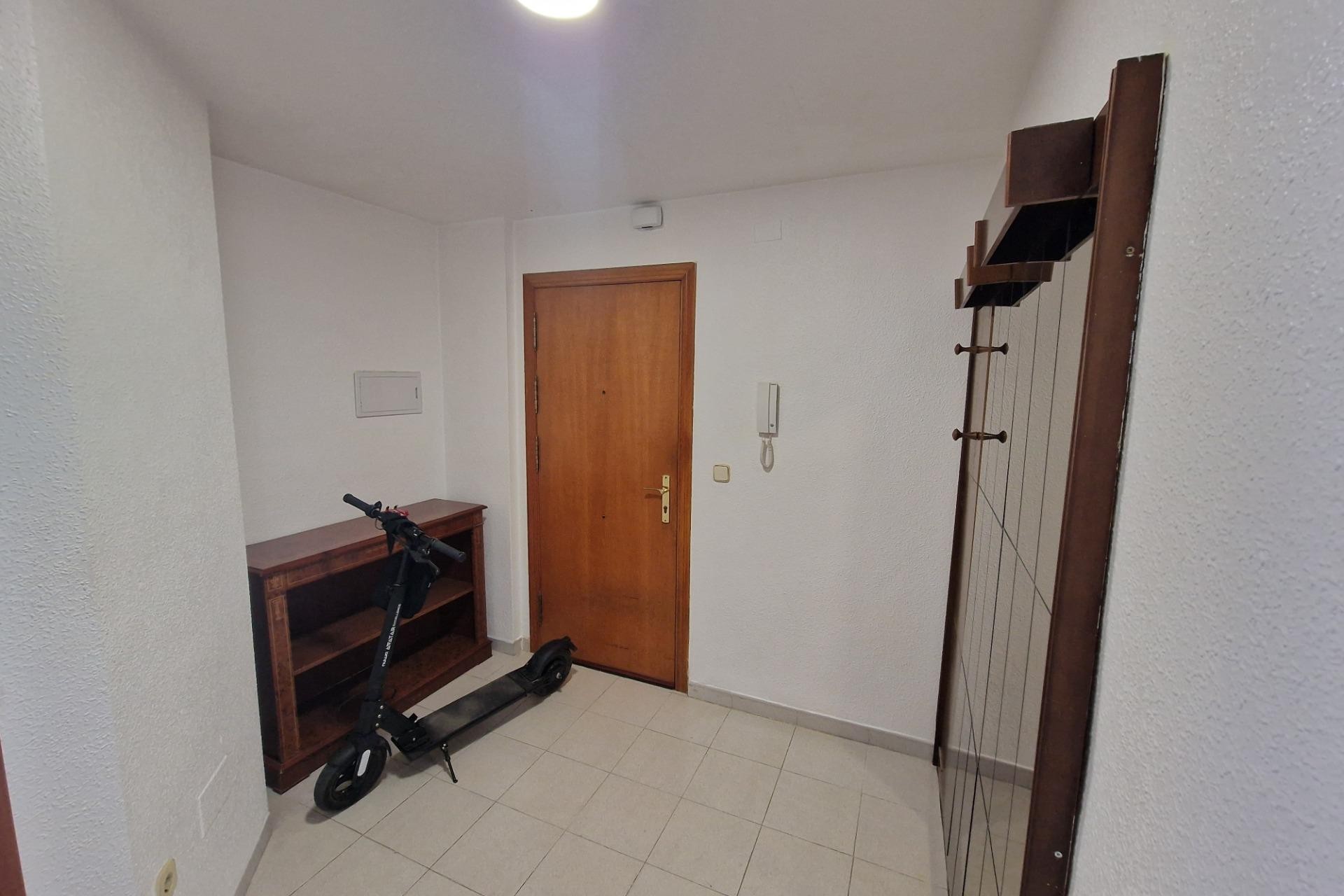 Wiederverkauf - Wohnung - Torrevieja - Centro