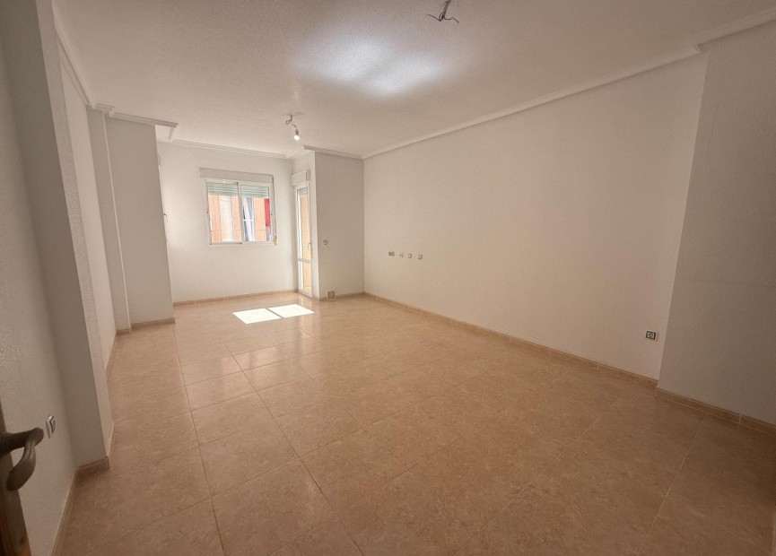 Wiederverkauf - Wohnung - Torrevieja - Centro