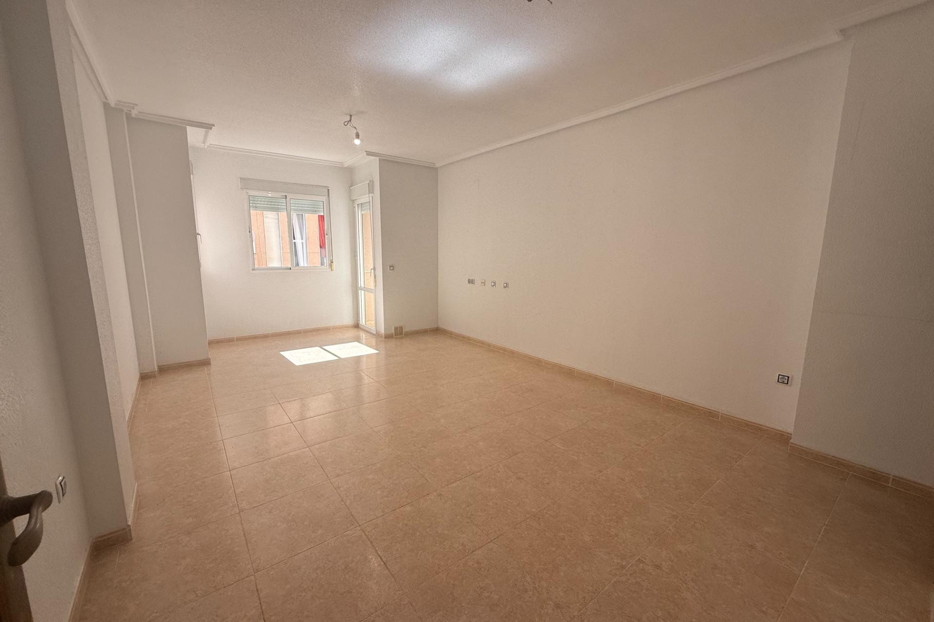 Wiederverkauf - Wohnung - Torrevieja - Centro