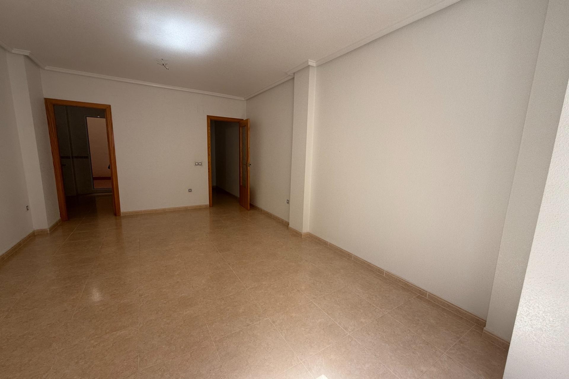 Wiederverkauf - Wohnung - Torrevieja - Centro