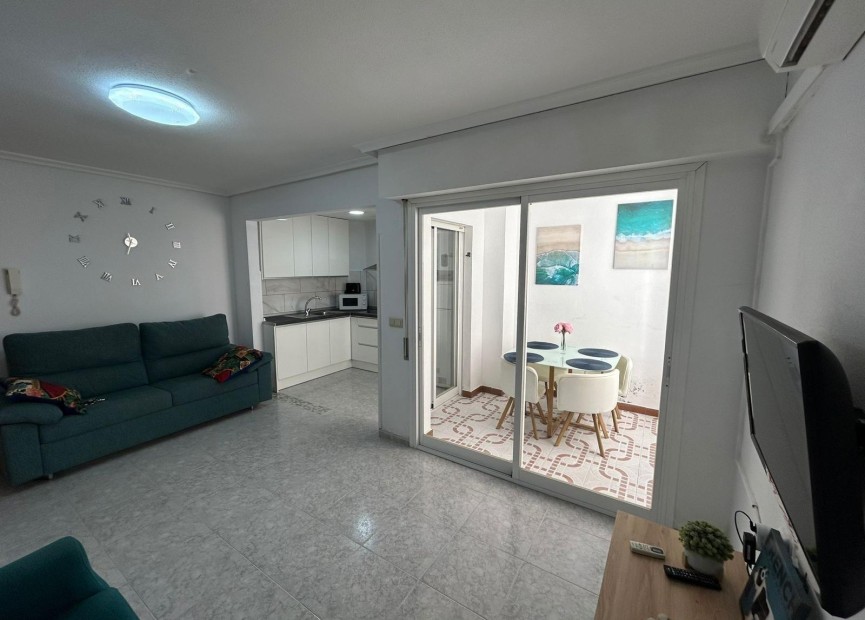 Wiederverkauf - Wohnung - Torrevieja - Playa del Cura