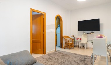 Wohnung - Wiederverkauf - Torrevieja - Centro