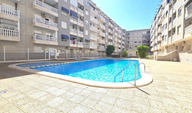 Wohnung - Wiederverkauf - Torrevieja - Centro