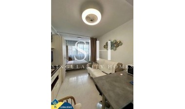 Wohnung - Wiederverkauf - Torrevieja - Playa de los locos