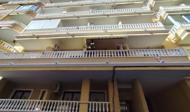 Wohnung - Wiederverkauf - Torrevieja - Playa del Cura