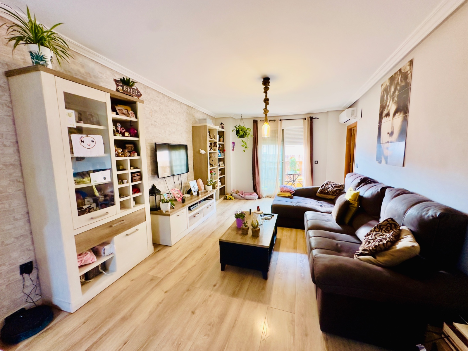 Property Image 1 Property Image 1