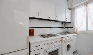 Resale - Apartment / flat - Torrevieja - Costa Blanca