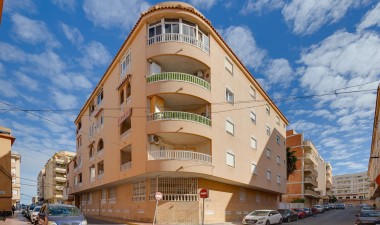 Resale - Apartment / flat - Torrevieja - Costa Blanca